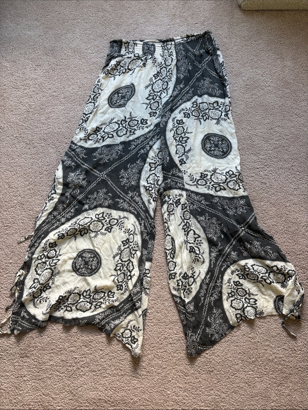 Urban Outfitters wide leg boho pants - Picture 3 of 10
